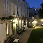L'hôtel Particulier Du 12 Couette-café