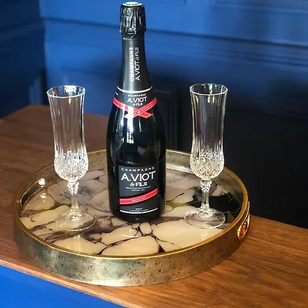 L'hotel Particulier Du 12 Nocleg ze śniadaniem Niort